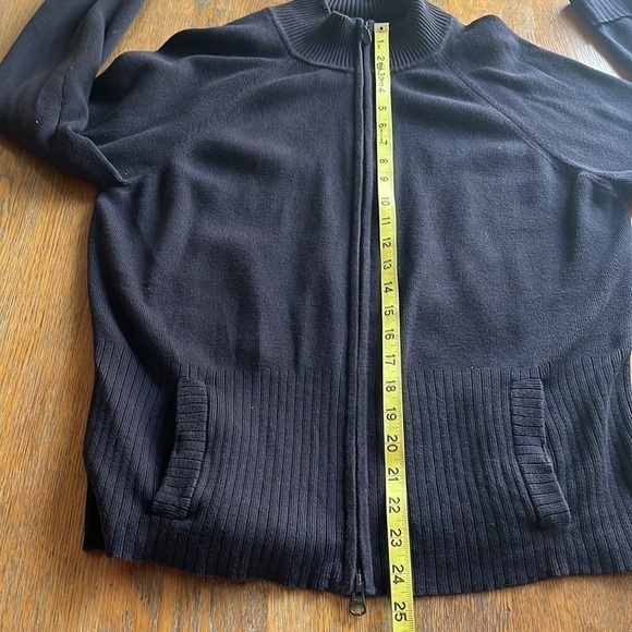 Covington black zip up sweater ribbed on bottom size XL (18) long sleeve cotton - Picture 10 of 14